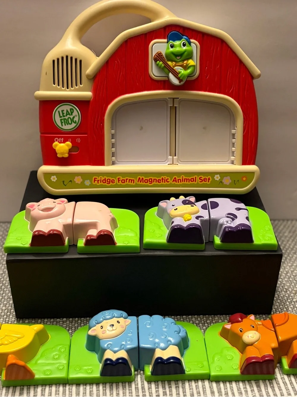 LeapFrog Fridge Farm Magnetic Barn Animal Set Complete And Working